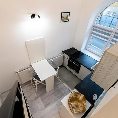 Apro - Tiny House Experience In The Heart Of Old Town * Braşov